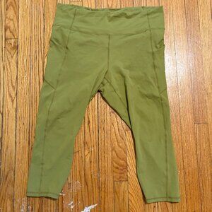 Fabletics cropped leggings with pockets